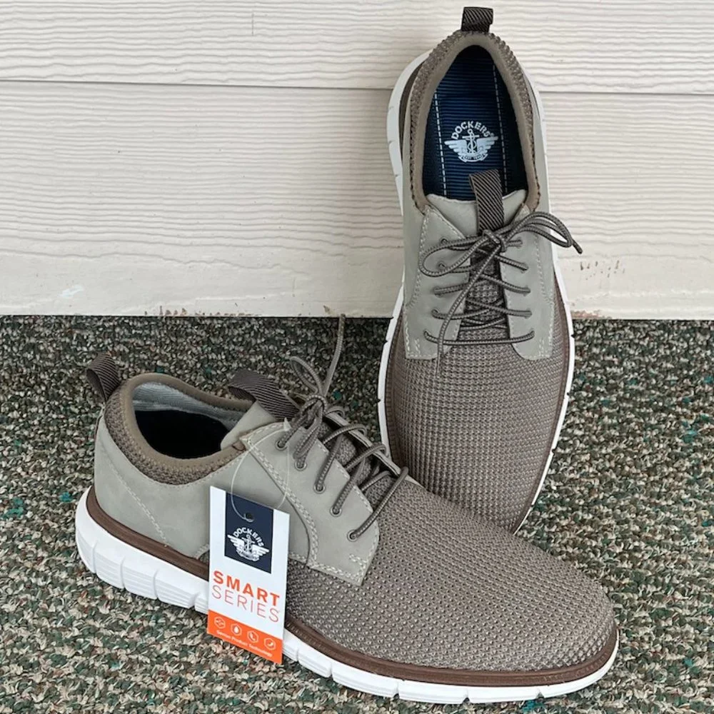 NWT Men's Dockers Calhoun Lace-up shoe, size 7.5 (or 9.5!)